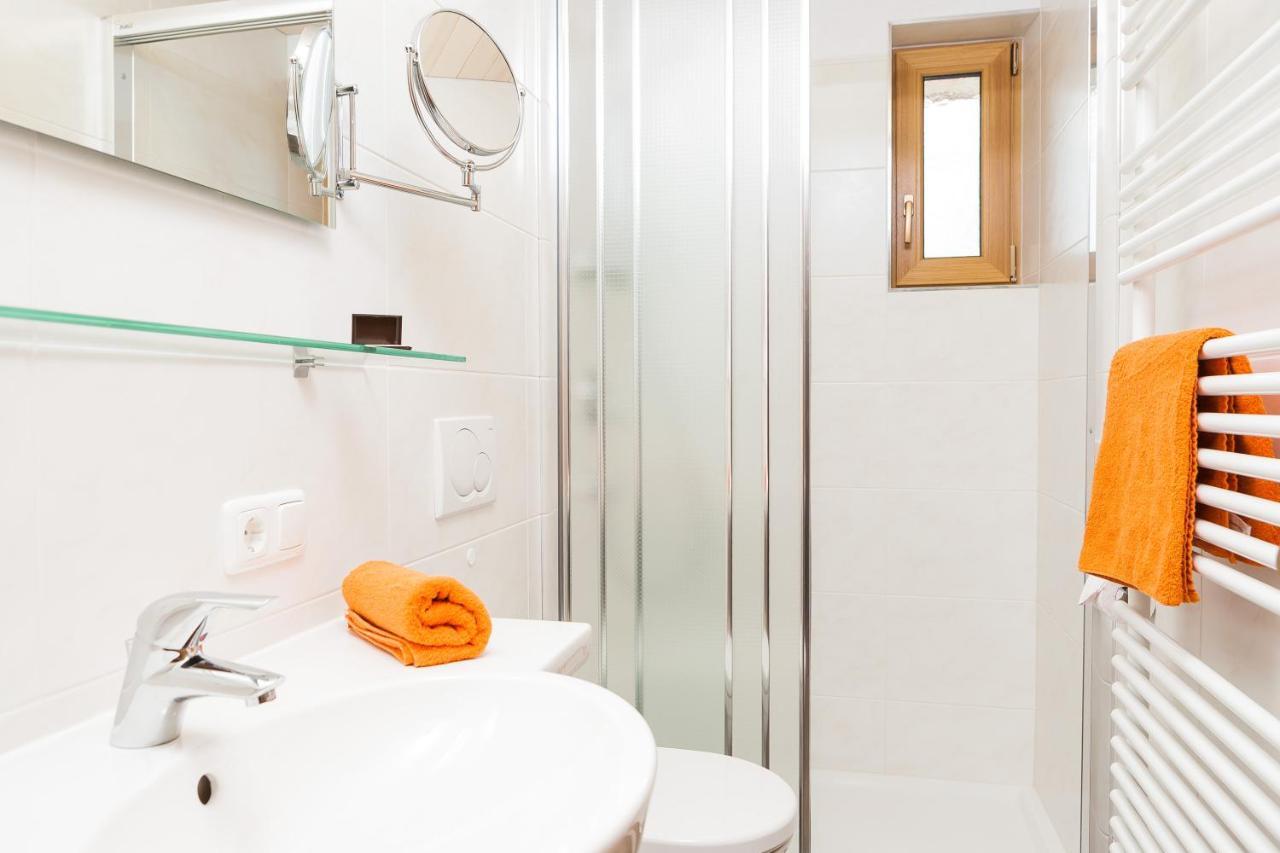 Frühstückspension Rehwinkl Sölden Zimmer foto